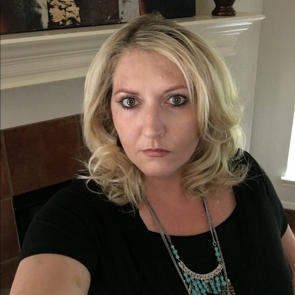 Hi, I’m Esther from Austin, TX! - Picture 2 of 4